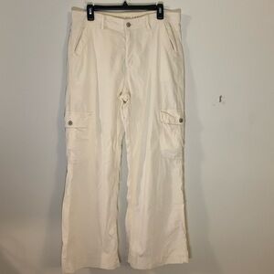 American Eagle Outfitters Wide Leg Cargo Pants in Off-White